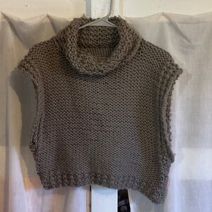 Gray/olive green very soft lightweight chunky sweater vest